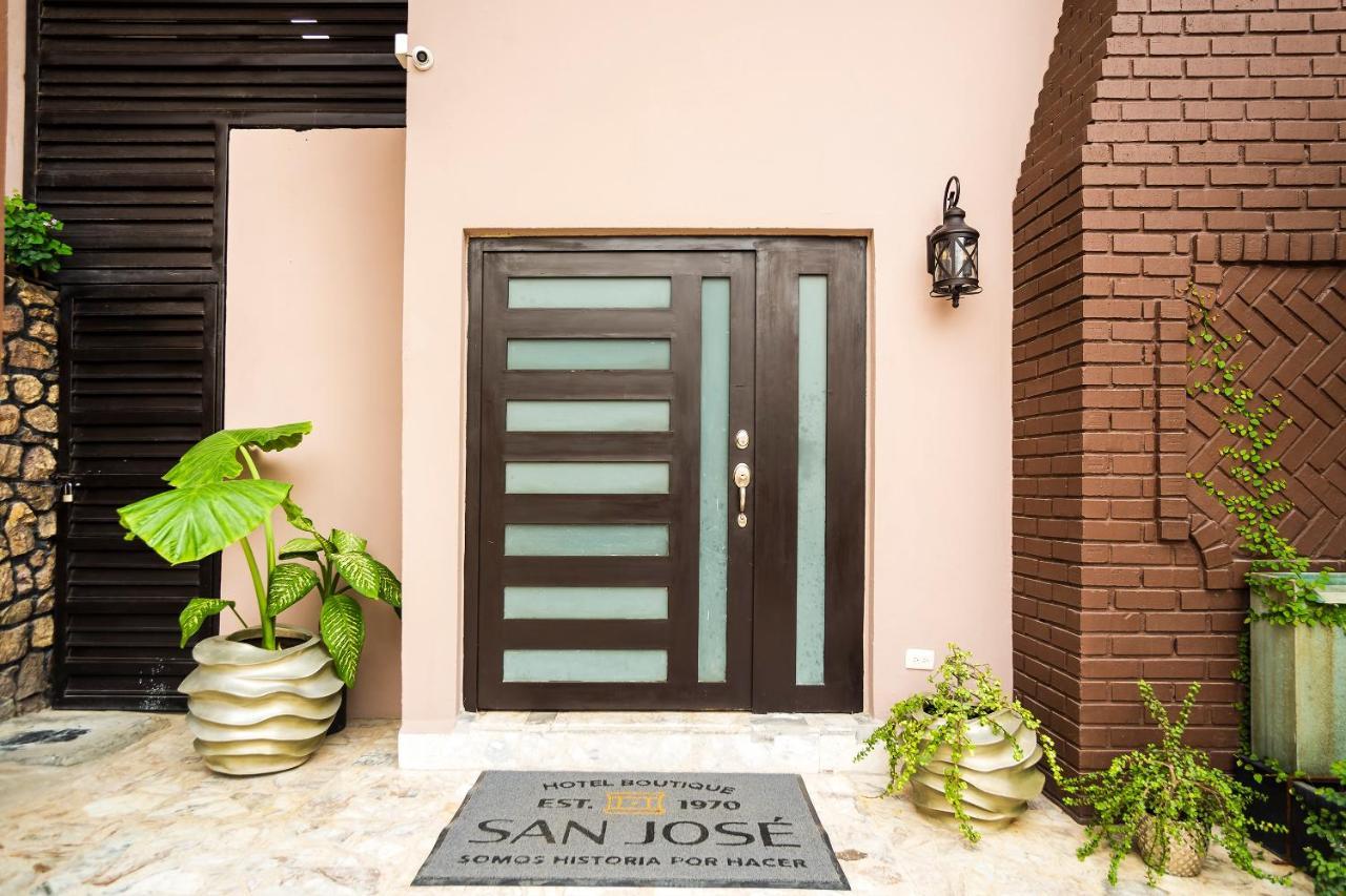 San Jose Suites Boutique Linares Eksteriør billede